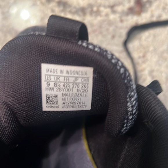 Mens Adidas - Picture 5 of 6